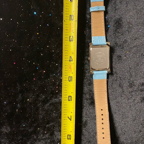 Ladies Beautiful Light Blue Gossip Genuine Leather Strap Rectangle Face Watch #1 - Picture 4 of 5